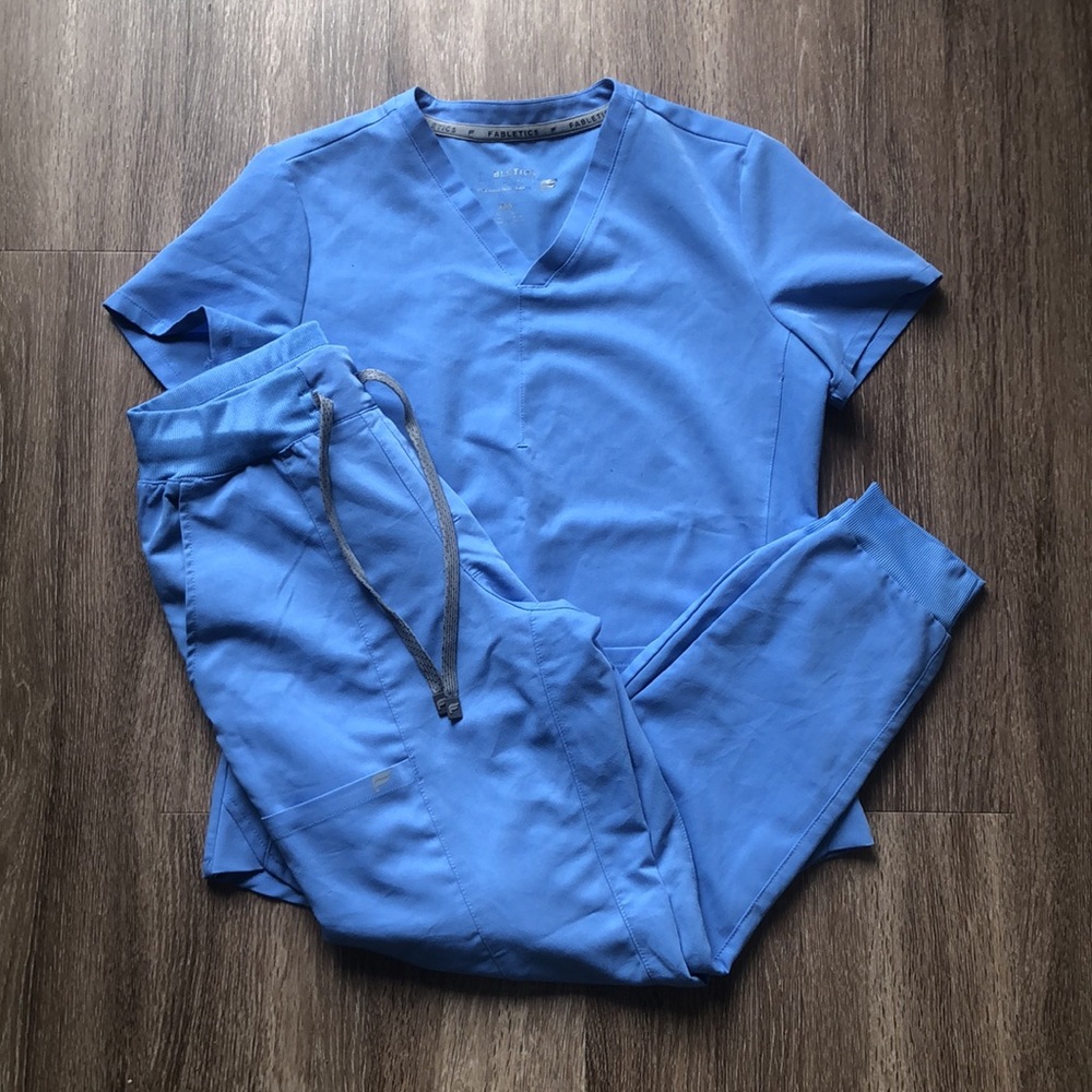 Fabletics Scrubs Set